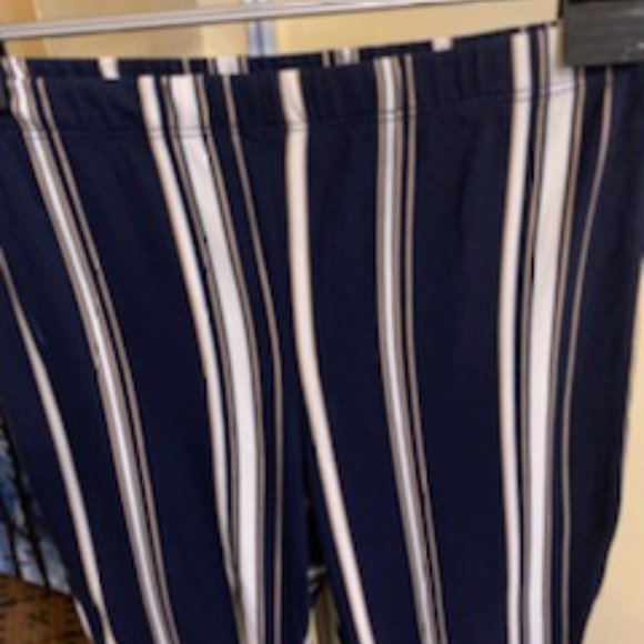 Forever 21 Stretch flared striped pants - Picture 5 of 7